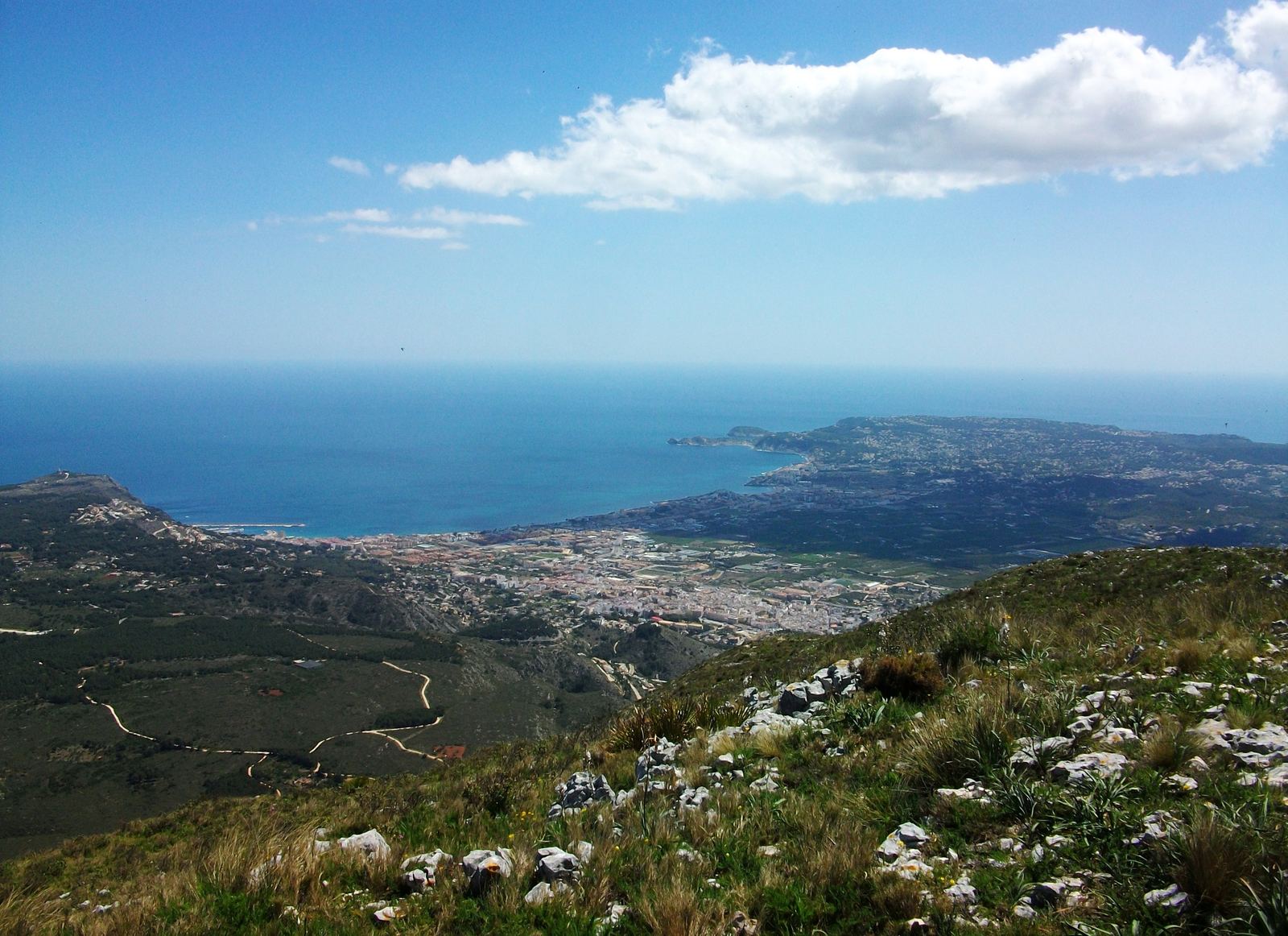 Jávea and its bay, seen from the Montgó