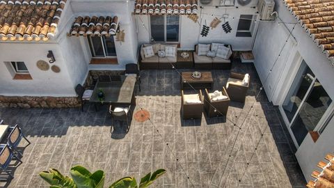 Der Patio in der Dämmerung