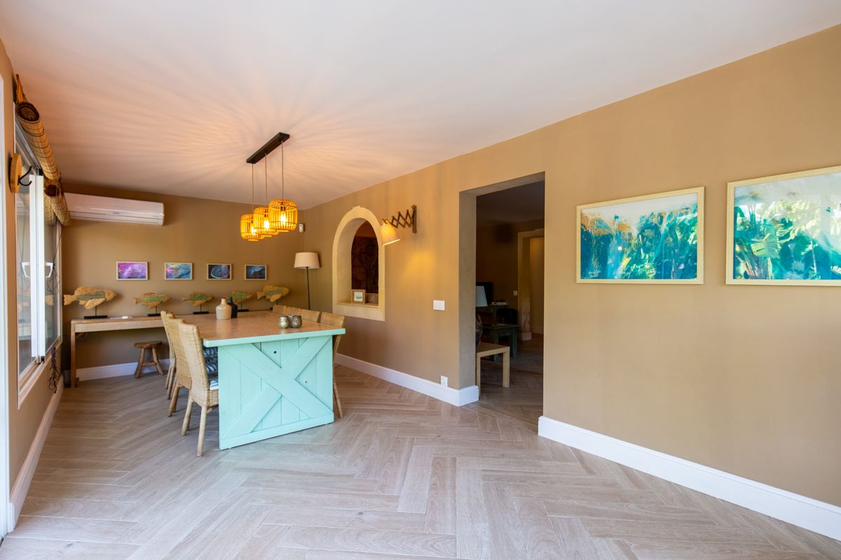 Kitchen-diner with turquoise island — Nauticaa, wing one of Villa Palmview, Jávea
