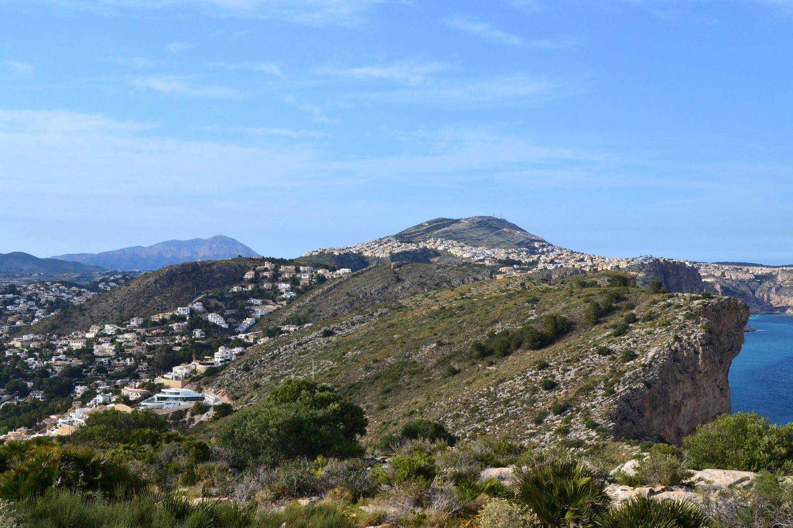 The Puig de la Llorença (Cumbre del Sol) with the Montgó behind, from the Cap d'Or